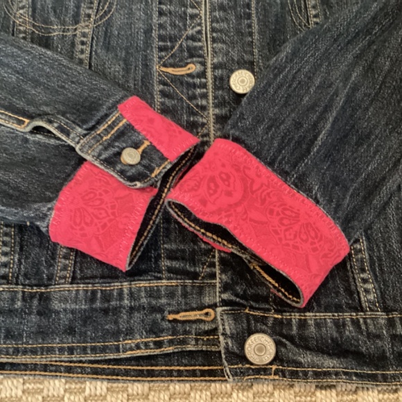 Cherokee UpStyled Denim Jacket w/Fushia Fabric Patches & Appliqué Size S - Picture 5 of 9
